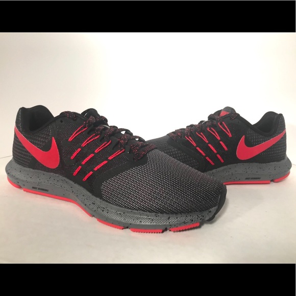nike swift se black red